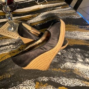 Nine west 9.5 m . Black satin . Peep toe espadrilles